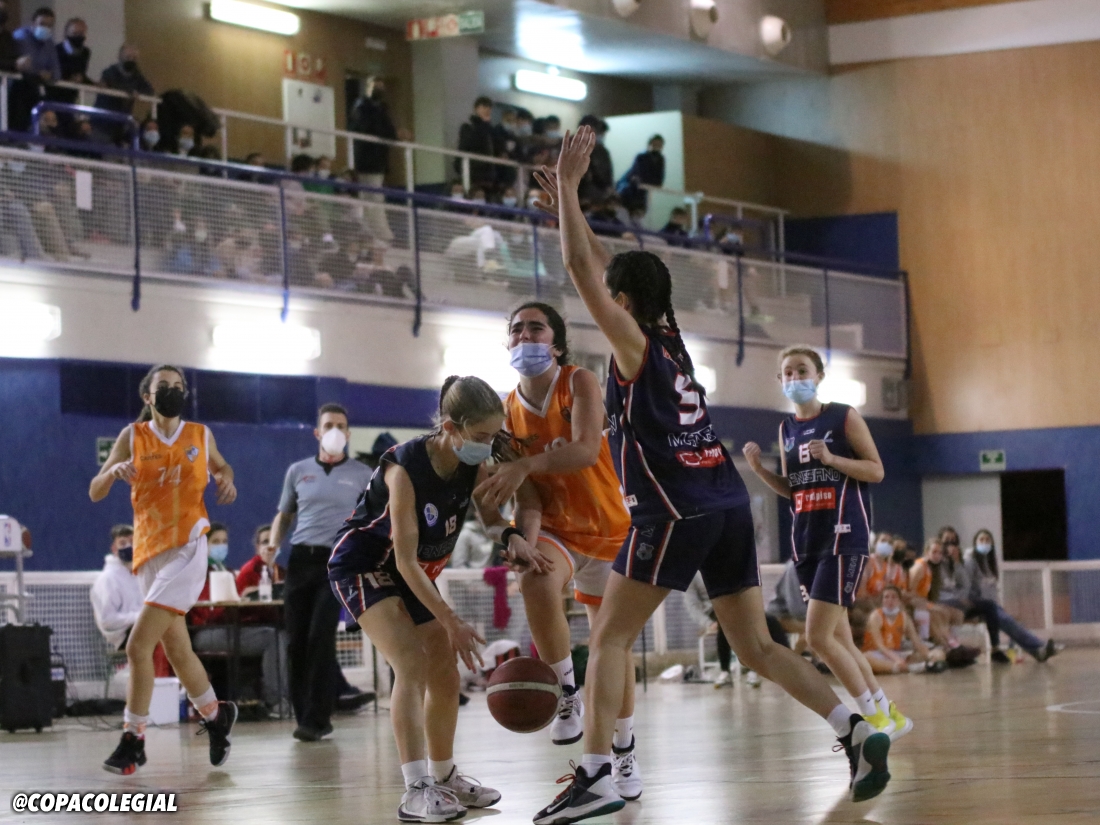 Santa María del Pilar vs. Menesiano (Femenino)