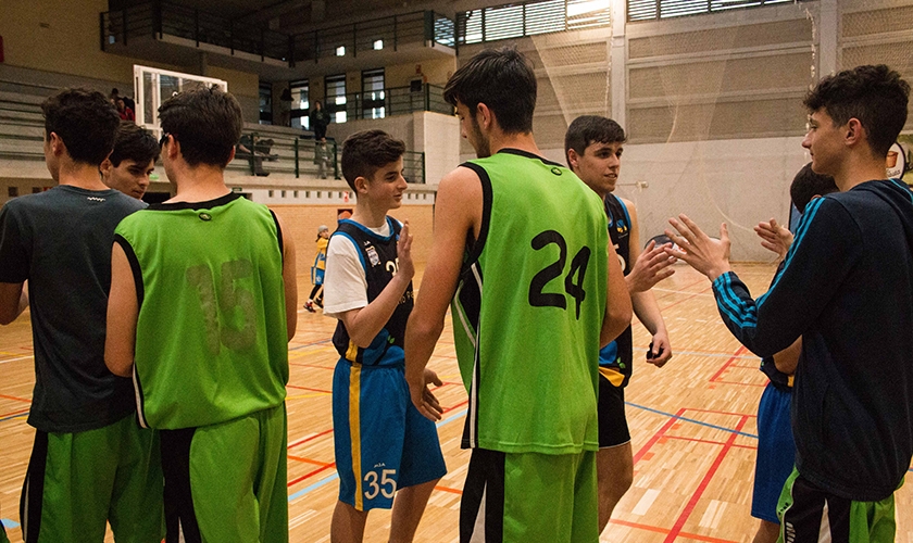 1/4 Masculino: Puerta Oscura - Los Olivos