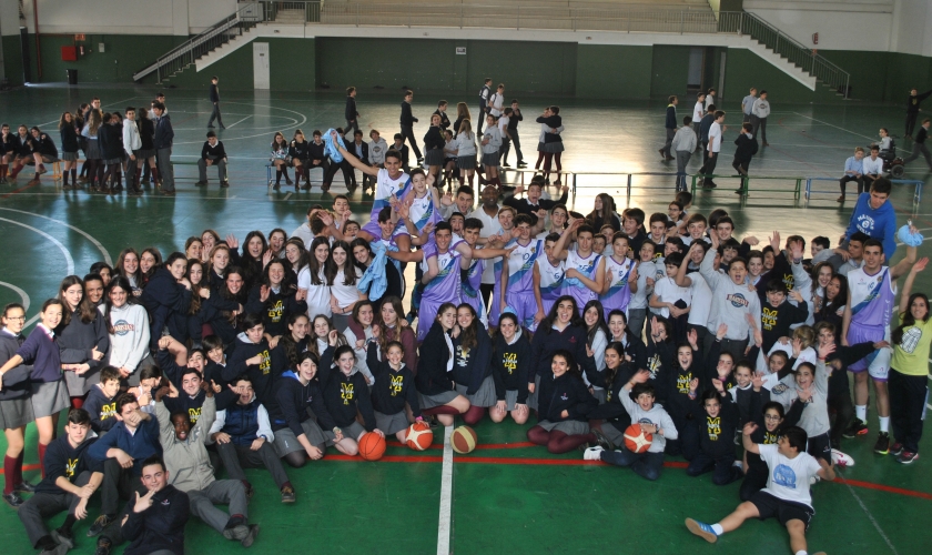 Ambiente de final en la High School Experience 