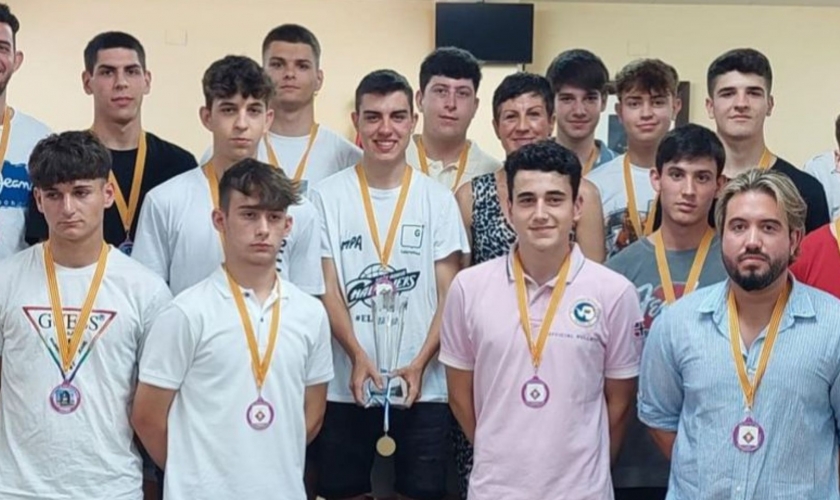 El Ayuntamiento de Sant Adrià nombra a los héroes de Sant Gabriel pregoneros de su Fiesta Mayor