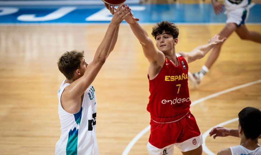 De Badalonès a Joviat: una historia colegial interestelar