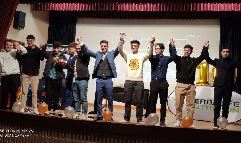 Barcelona se tiñe de oro: éxito apoteósico en la presentación catalana de la Copa Colegial
