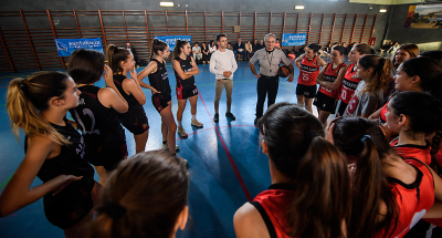 Huddle con Toni Aguilar