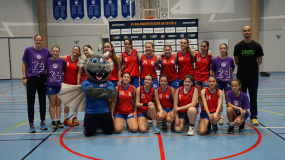 Cupido proclama a las dragonas como las reinas de Europa