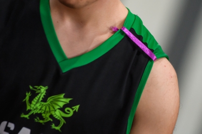 Detalle lila en el Día de la Mujer Trabajadora