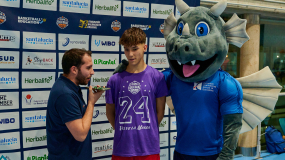 El fuego de los Dragones no espanta al Dimoni Escuat