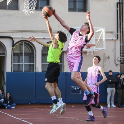 Por aquí no pasas, vale?