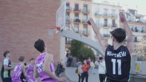 SuperMatt y los Men In Black presentan candidatura: ojito al sorteo