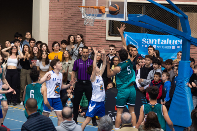 El Pati Vell, lleno hasta la bandera