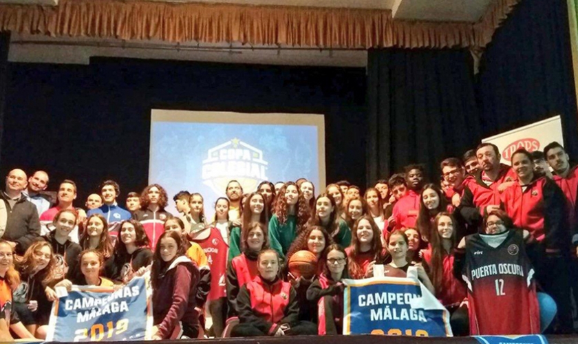 Brillante presentación de la Copa Colegial en un Colegio Asunción lleno hasta la bandera