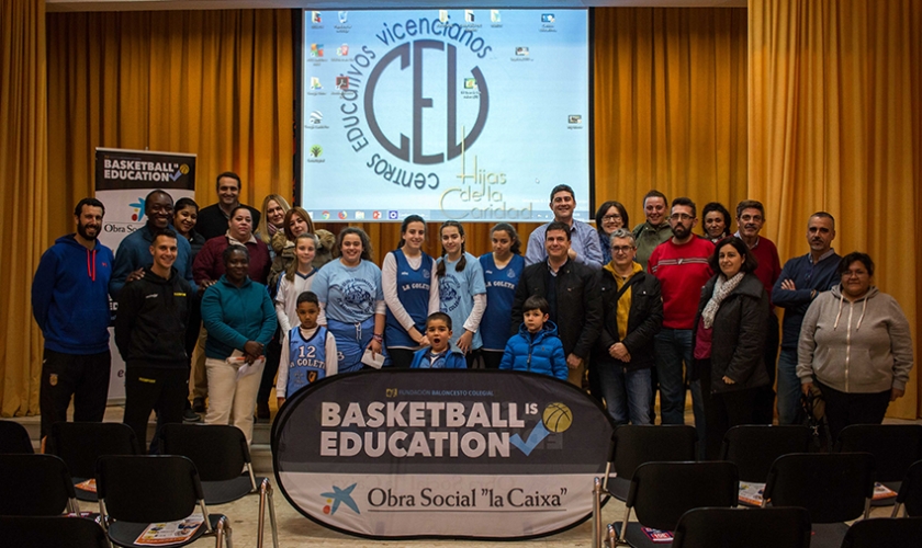 Café con Padres: Curro Ávalos ofrece una clase maestra en La Goleta 