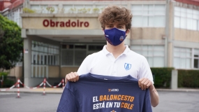 El campeón "real" de los Esports recibe su premio