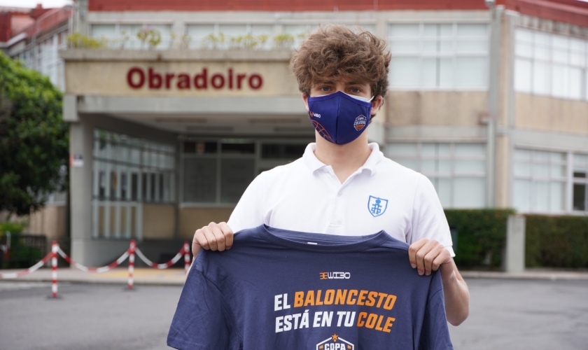 El campeón "real" de los Esports recibe su premio