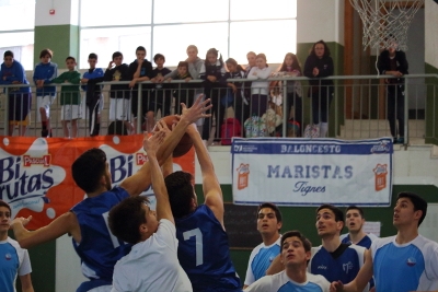 Esfuerzo ofensivo de Maristas San Fernando