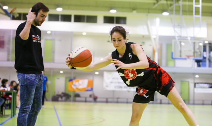 El coach de las Piratas de Soto, ambicioso para los cuartos: "Estamos disfrutando de la experiencia"