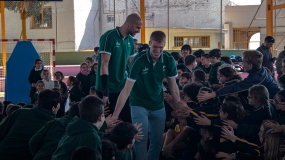 ¿Cómo es eso de entrenar con las estrellas de la Euroliga en los patios de tu colegio?