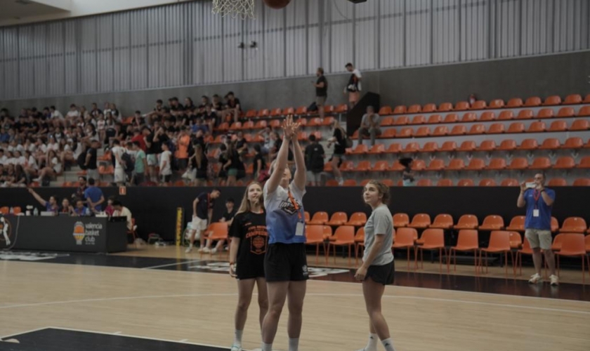 Copa Colegial Solidaria: jugamos por Banco de Alimentos y Cordones Dorados Copa Colegial Solidaria: jugamos por Banco de Alimentos y Cordones Dorados