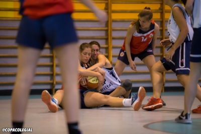 Luchando por el balón
