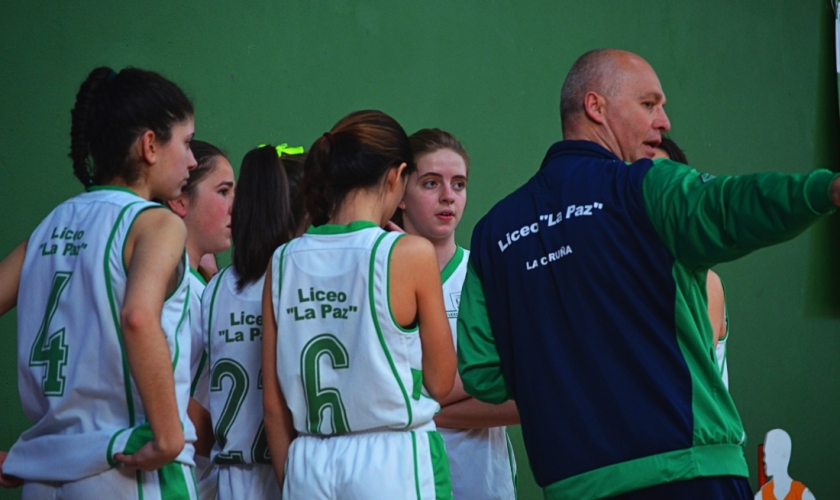 Dominicos y Liceo abren la competición femenina en la Copa Colegial de A Coruña