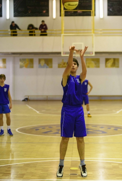 Tiro libre de Everest