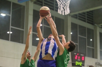 Un fortín bajo tableros