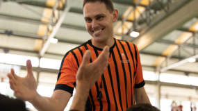 Historias colegiales: Jordi Domingo combina LEB Oro con Copa Colegial, un árbitro top