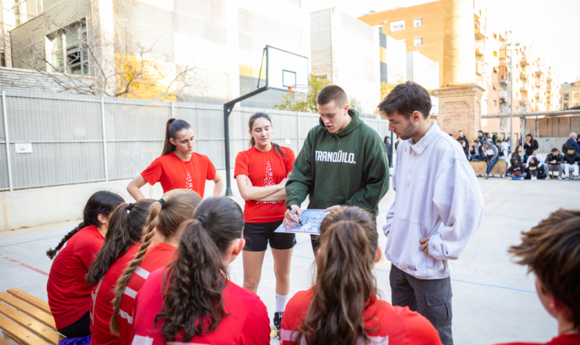 Historias colegiales: Lluís Trenchs entrenará en Pequecopa... ¡a su tercer colegio!
