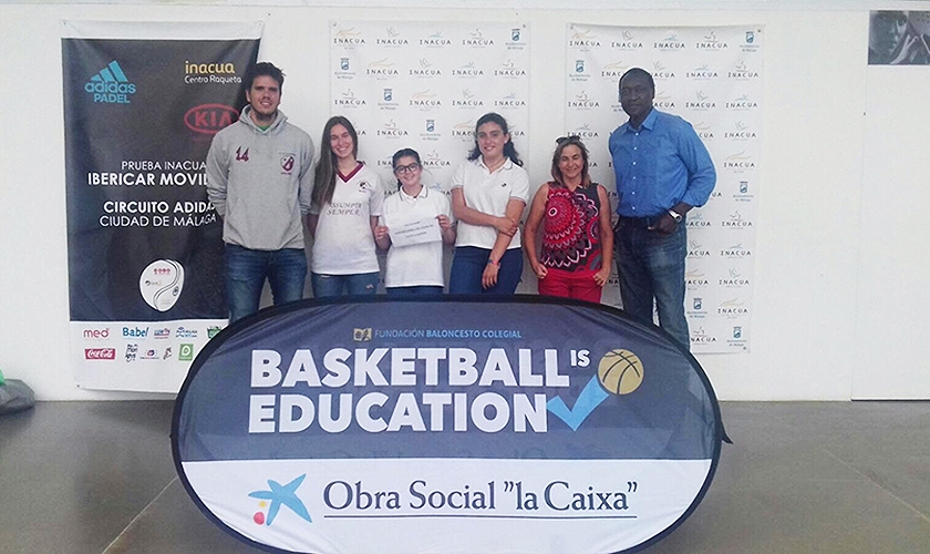 Inacua entrega sus premios al Colegio Asunción