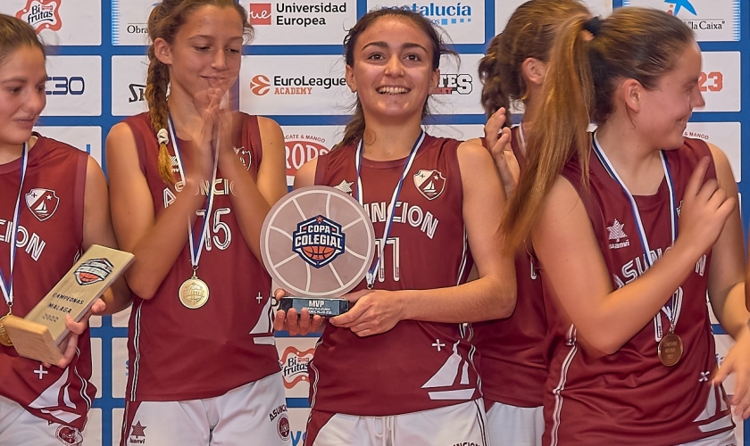 Inés de Cózar tenía cara de MVP desde el primer partido