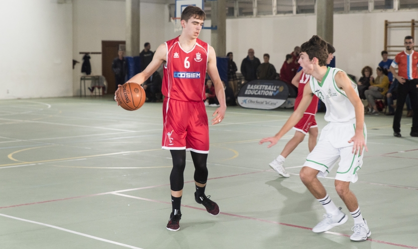 Inicio por todo lo alto de la primera Precopa de A Coruña