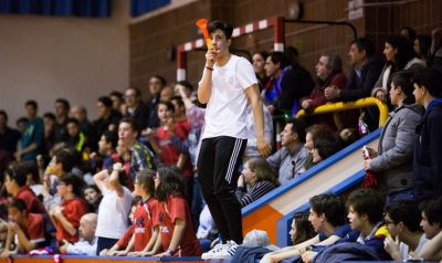 Abarrotada grada la del Marsupial Arena