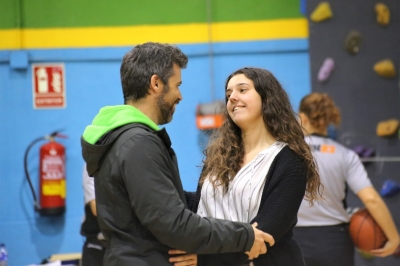 Mónica del Río, capitana local, homenajeada