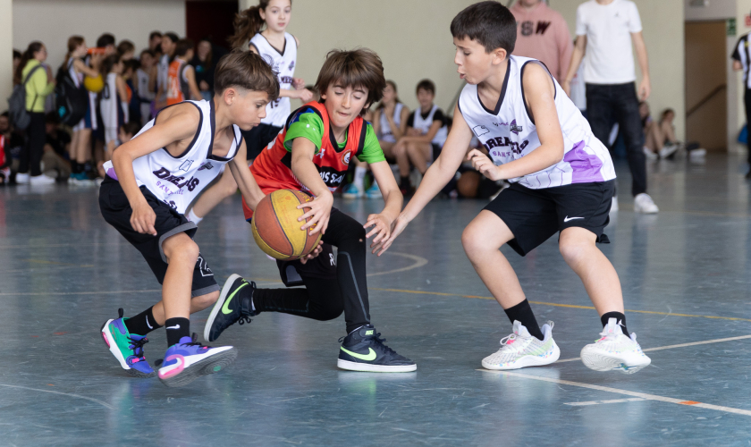La Pequecopa BCN se pasa el juego: crónica de un maratón sin parangón en Sant Gervasi