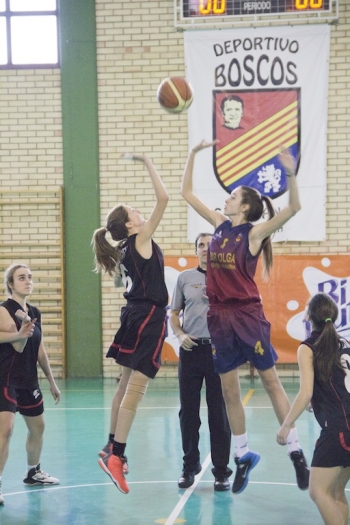 Salto inicial del partido