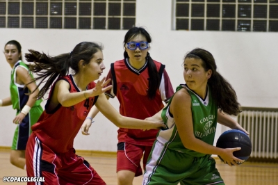 Intensa defensa de Ágora