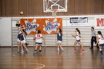 La lucha bajo los tableros fue salvaje