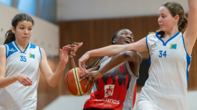 Las Leonas aprovechan el apagón de Salesianos