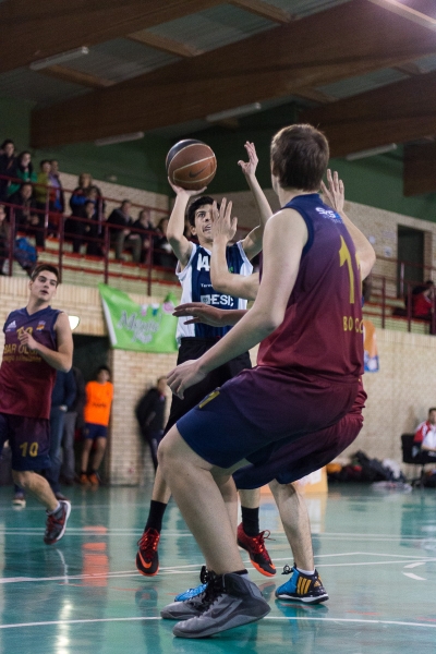 Fabián lanza ante Schindler