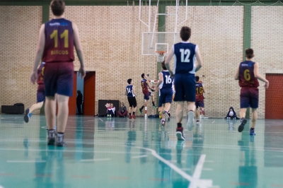 Plano, uno de los destacados, entra a canasta