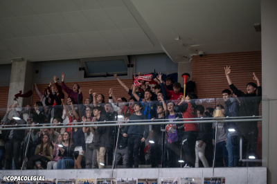 Ambientazo en el pabellón local