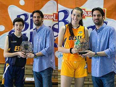 Román y Montón reciben sus trofeos