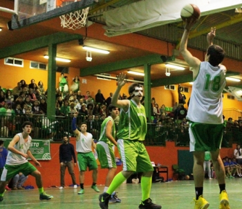 Un año más, ambientazo en el Sauces Garden