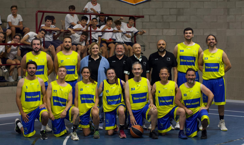 Los Teachers mandan en la Copa Colegial Maestra con un David Aguado disfrutón