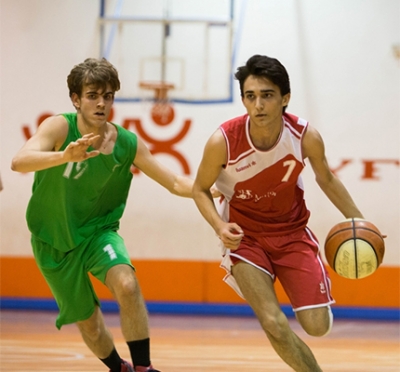 Roberto Gutiérrez se lució en el último cuarto