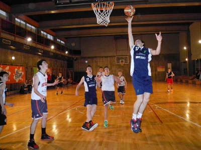 Rodríguez y Espelosín fueron decisivos bajo el aro