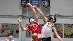 Los vigentes campeones no se bajan del carro