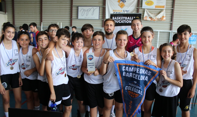 L@s mini-Chavaliers se tiñen de oro