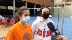 Lucía Gil y Elena Pemán en nuestra "zona mixta"