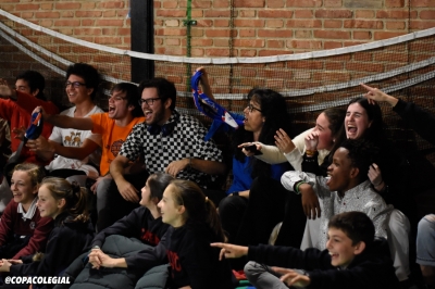 La pequeña pero gran grada visitante