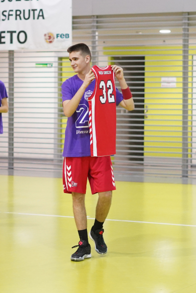 Acordandose de su compañero lesionado